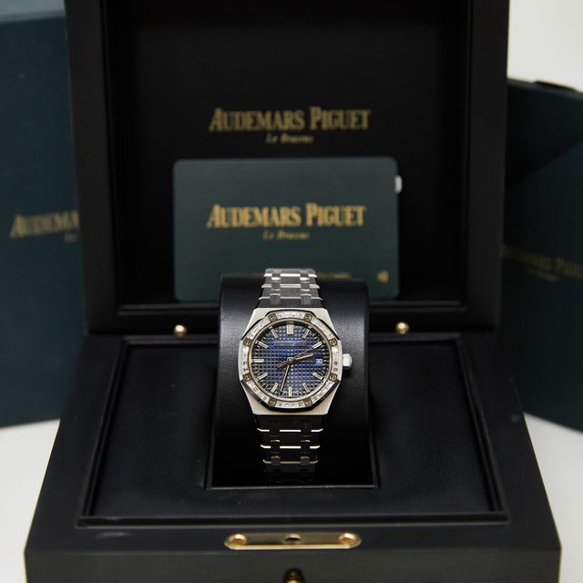 Audemars Piguet Royal Oak 77451BC.ZZ.1261BC.01 Image 6
